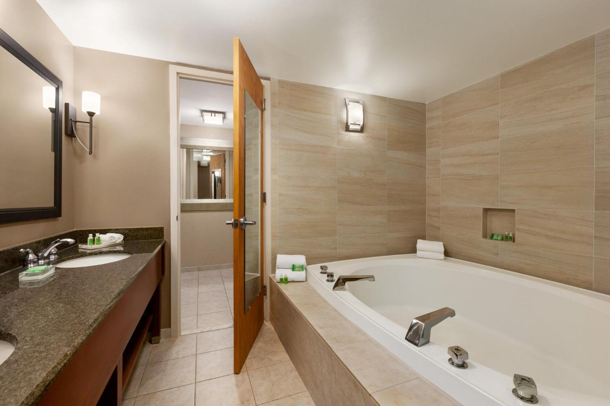 Holiday Inn Washington-Dulles International Airport, An Ihg Hotel Sterling Eksteriør bilde